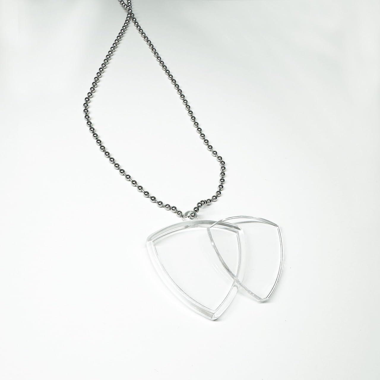 ハメパチ トライアングル型 ペンダント ギターピック ネックレス